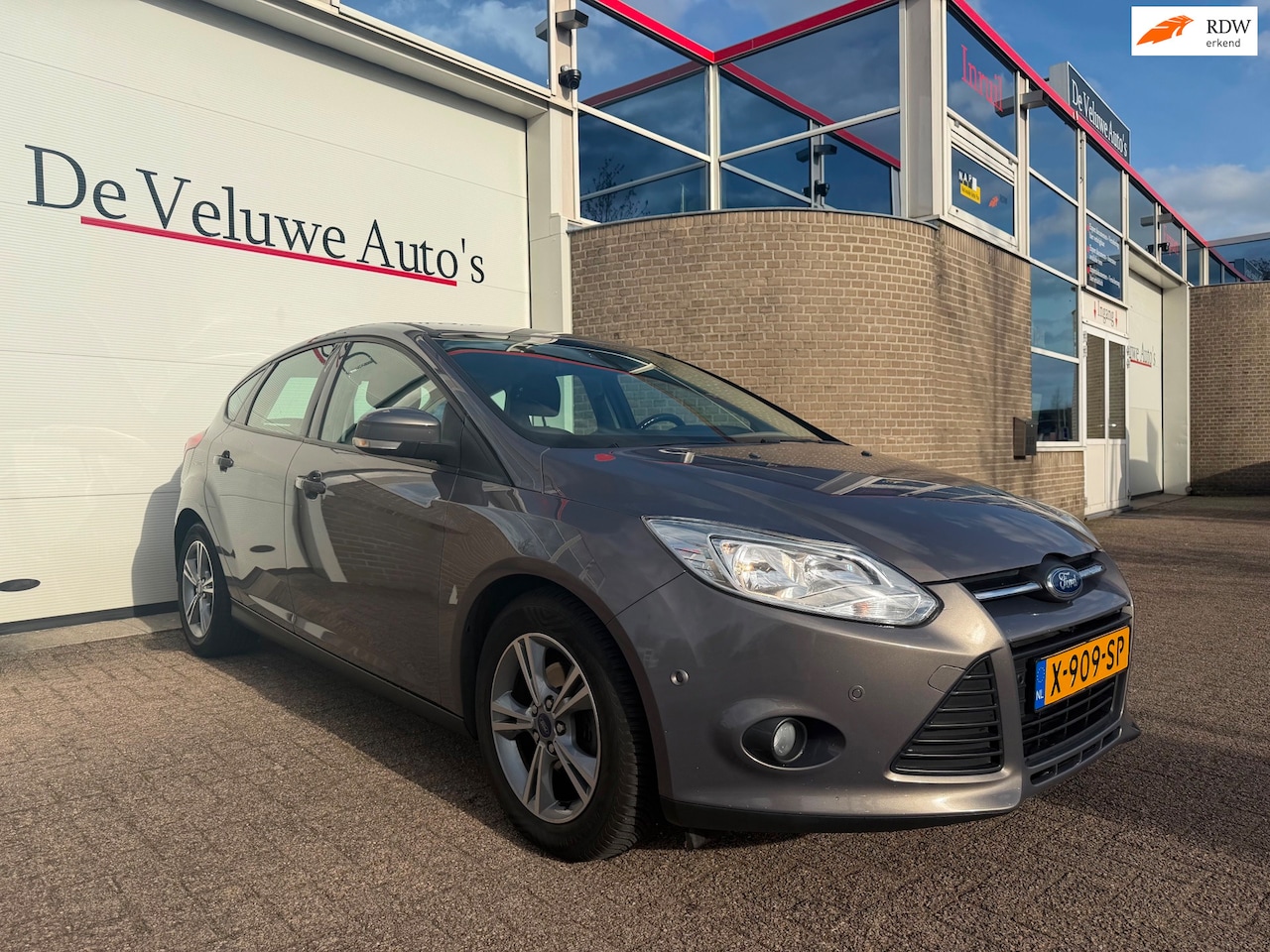 Ford Focus - 1.0 EcoBoost Lease Titanium |Climate|Cruise|Navi| - AutoWereld.nl