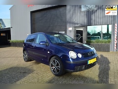 Volkswagen Polo - 1.4-16V Comfortline | Airco | 5 deurs | Nieuwe apk