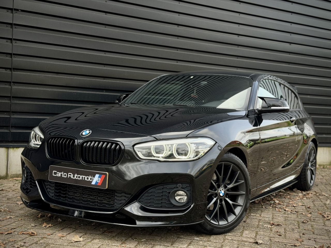 BMW 1-serie - 118i M-PERFORMANCE LEDER|NAVIPRO|CARPLAY|HiFi - AutoWereld.nl