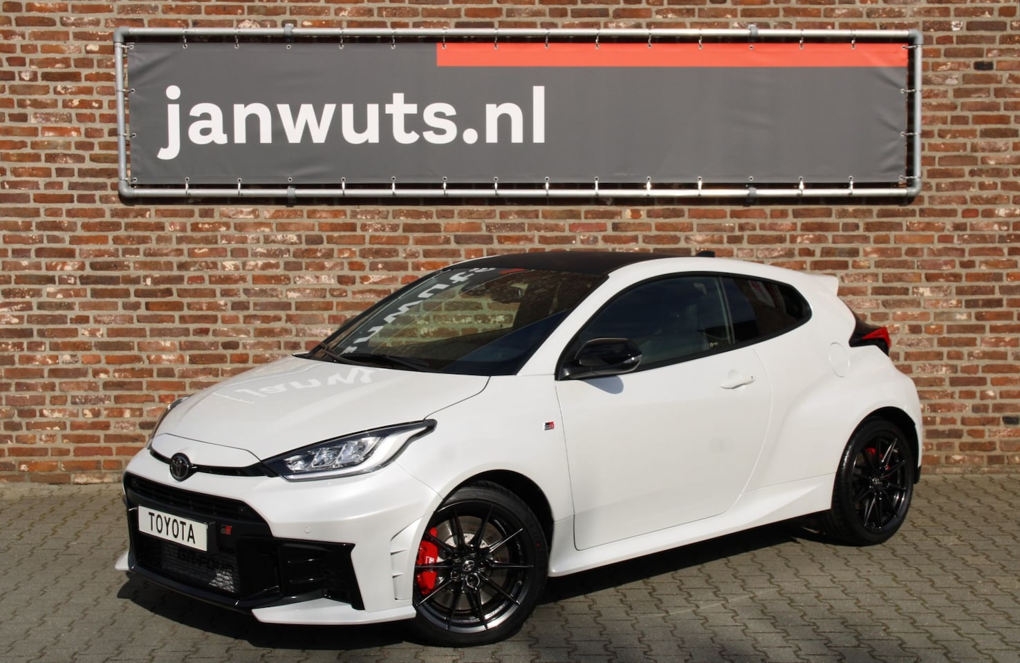 Toyota Yaris - 1.6 Turbo GR + Performance Pack (EXCL. TAXES) - AutoWereld.nl