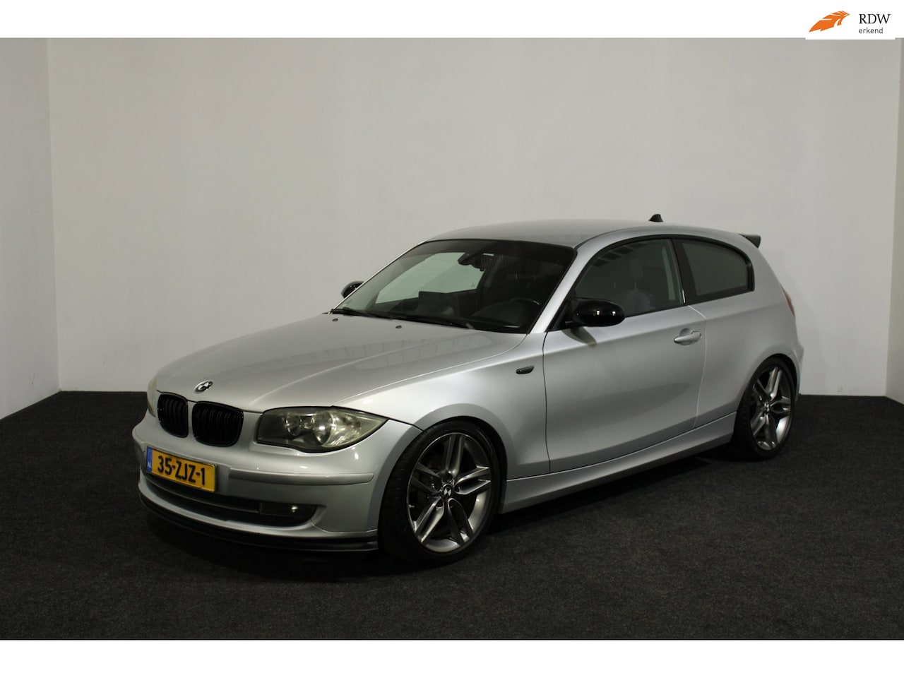 BMW 1-serie - 116i Executive · Rijk uitgerust · Xenon· Navigatie · 2007 · Lichtmetaal ·nieuwe APK en afl - AutoWereld.nl