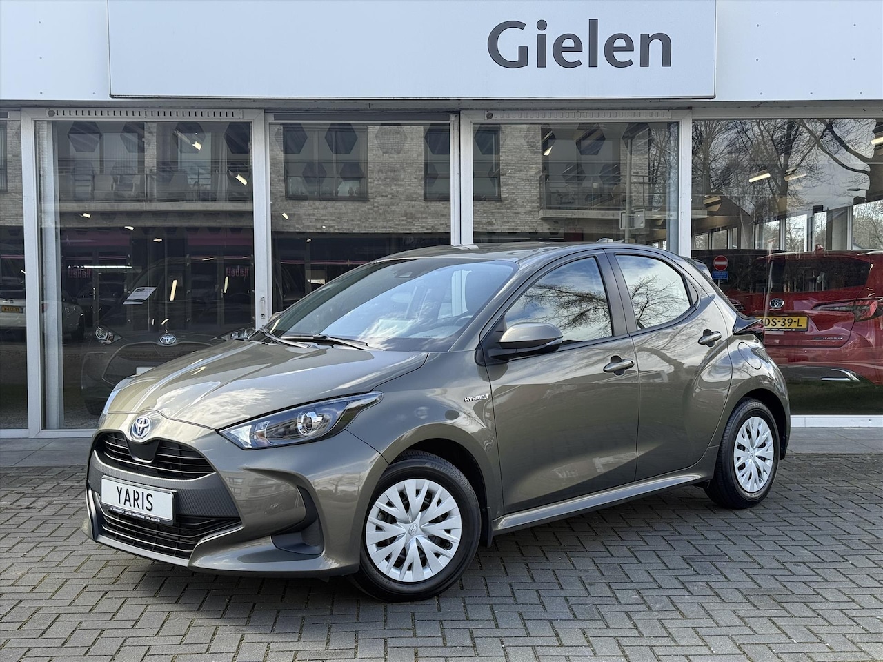Toyota Yaris - New 1.5 Hybrid 116pk CVT Active | Eerste eigenaar, Apple CarPlay, Parkeercamera, Adaptive - AutoWereld.nl