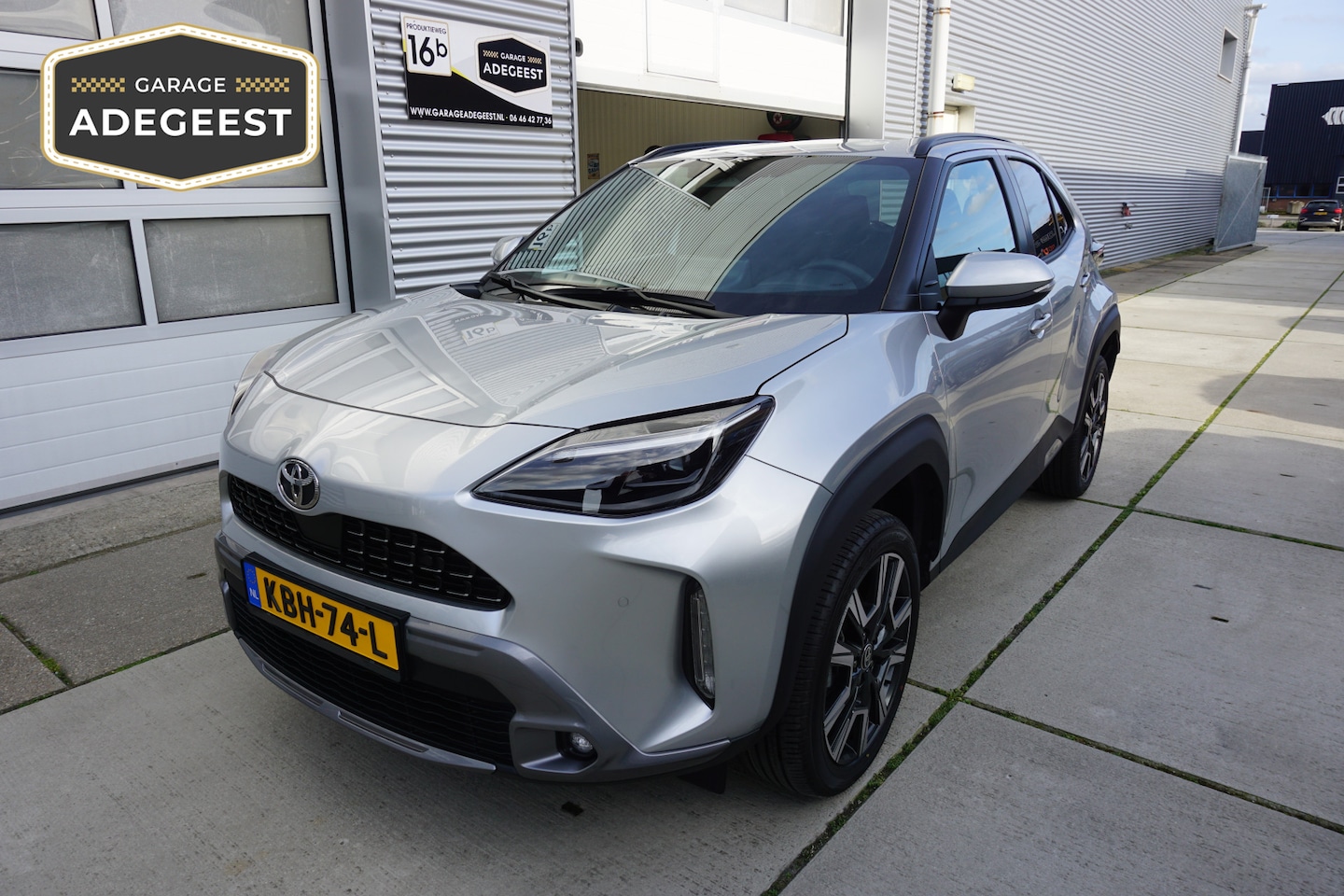 Toyota Yaris Cross - 1.5 Hybrid 130 Executive |Navi|Carplay|PDC V+A|Dodehoek|E.a.klep|Stoel en stuurverw.|Camer - AutoWereld.nl