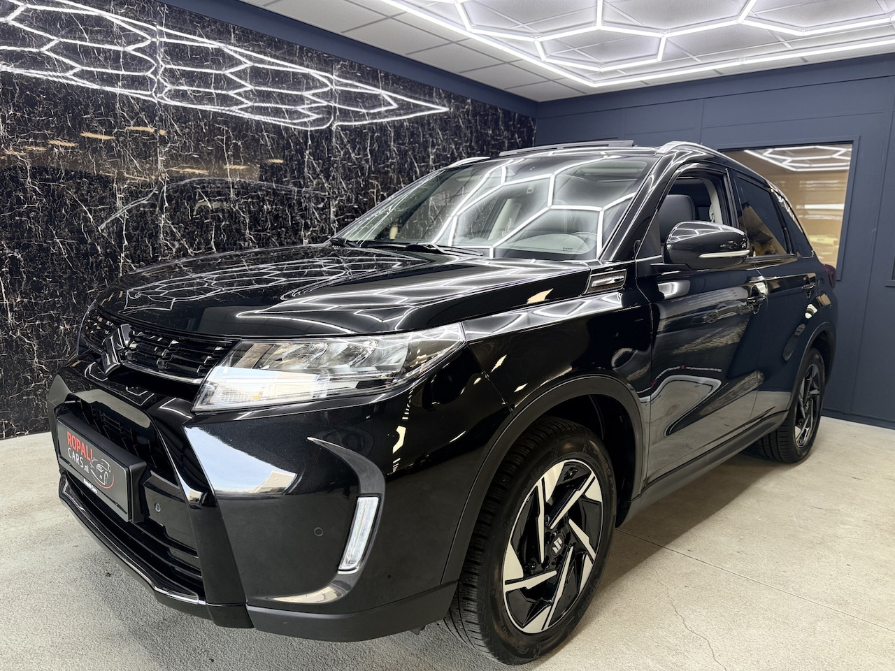 Suzuki Vitara - 1.4 Boosterjet Style Smart Hybrid / PANO WINTERPAKKET - AutoWereld.nl