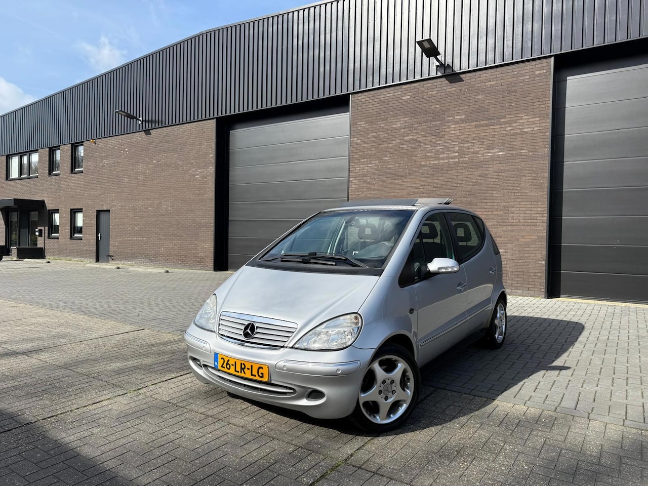 Mercedes-Benz A-klasse - 190 Elegance Lang | AUTOMAAT | NW APK | AIRCO | PAODAK | CRUISE | LMV | - AutoWereld.nl