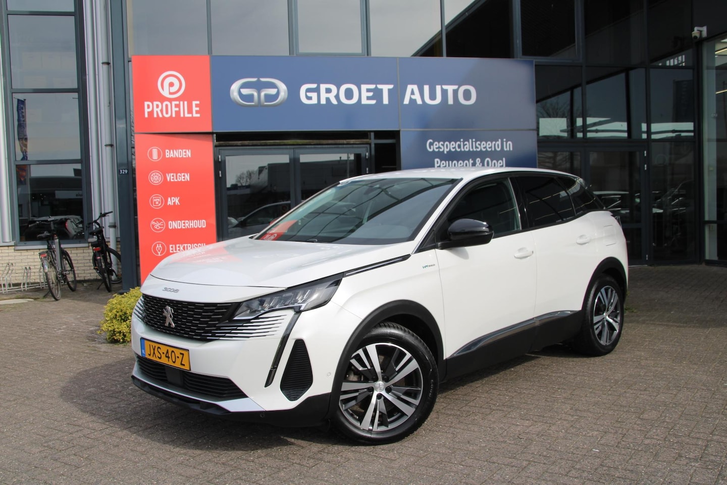 Peugeot 3008 - 1.6 HYbrid 225 Allure Automaat Plug-in Airco Navi Camera Carplay Trekhaak Stoelverwarming - AutoWereld.nl