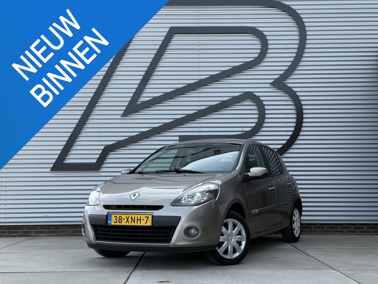Renault Clio - 1.2 Authentique 2e Eigenaar|Navi|Airco|Cruise|N.A.P|Nieuwe APK bij Aflevering - AutoWereld.nl