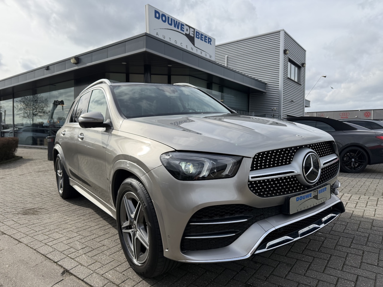 Mercedes-Benz GLE-Klasse - 350 e 4MATIC AMG Premium Pano-Dak | Distronic | Leer | Stoelkoeling | - AutoWereld.nl