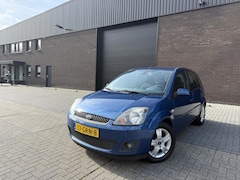 Ford Fiesta - 1.3-8V Futura XL | 12MND GARANTIE | NW KOPPELING | NW APK | AIRCO | ELEC PAKKET |
