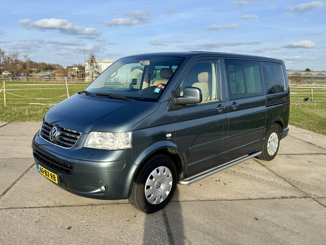 Volkswagen Transporter Multivan - 2.5 TDI 4Motion Highline DC clima cruise control - AutoWereld.nl