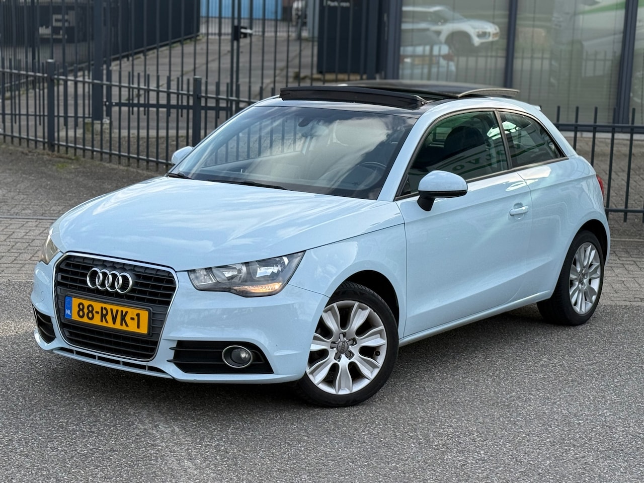 Audi A1 - 1.2 TFSI Ambition / Panoramadak / NAP - AutoWereld.nl