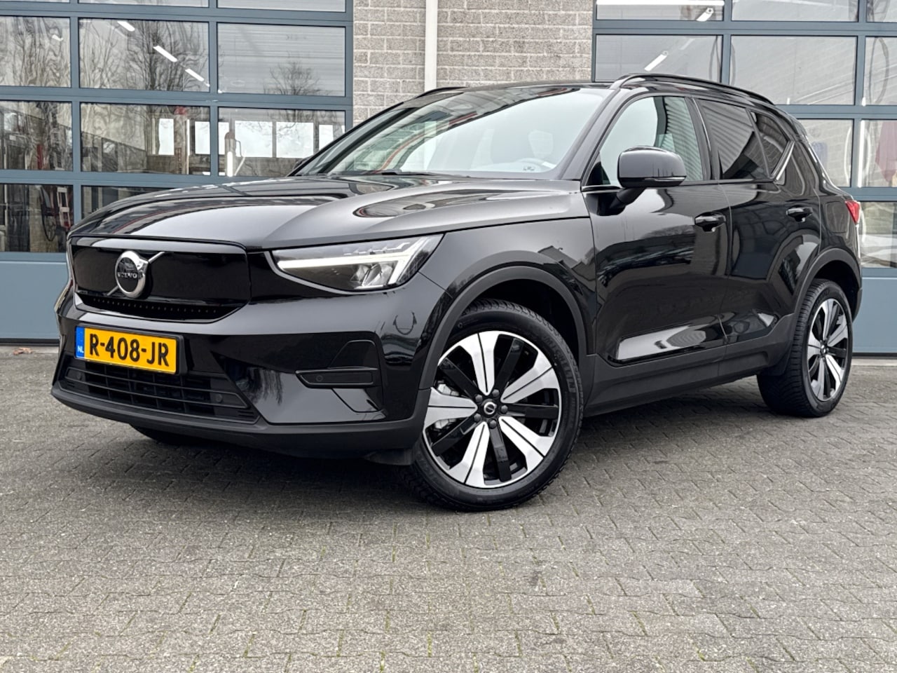 Volvo XC40 - Recharge Core 70 kWh |PARKEERCAMERA|CARPLAY| - AutoWereld.nl