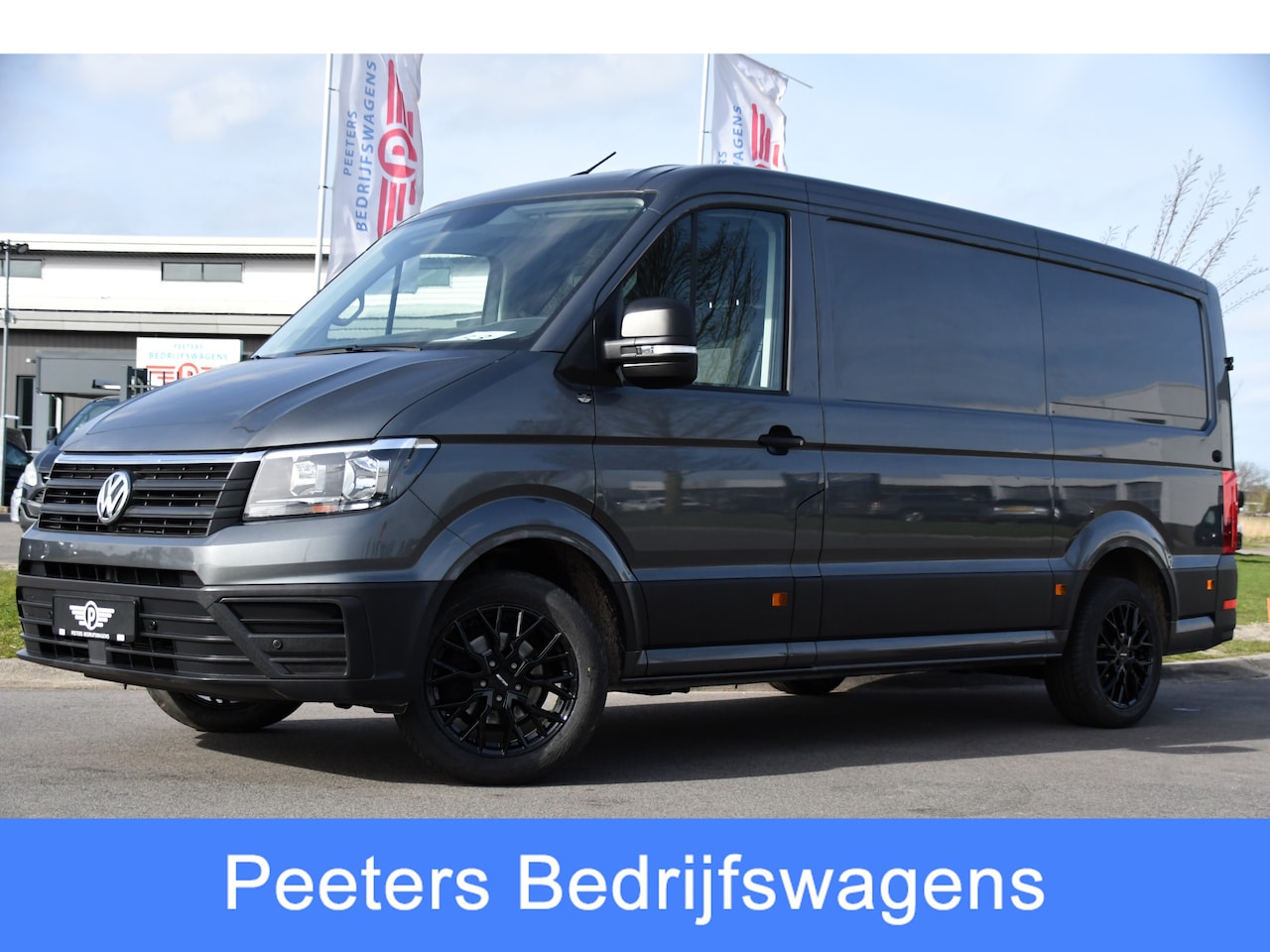 Volkswagen Crafter - 35 2.0 TDI L3H2 PB Edition Camera, Cruise, Carplay, Multimedia, Trekhaak, 140pk, Automaat, - AutoWereld.nl