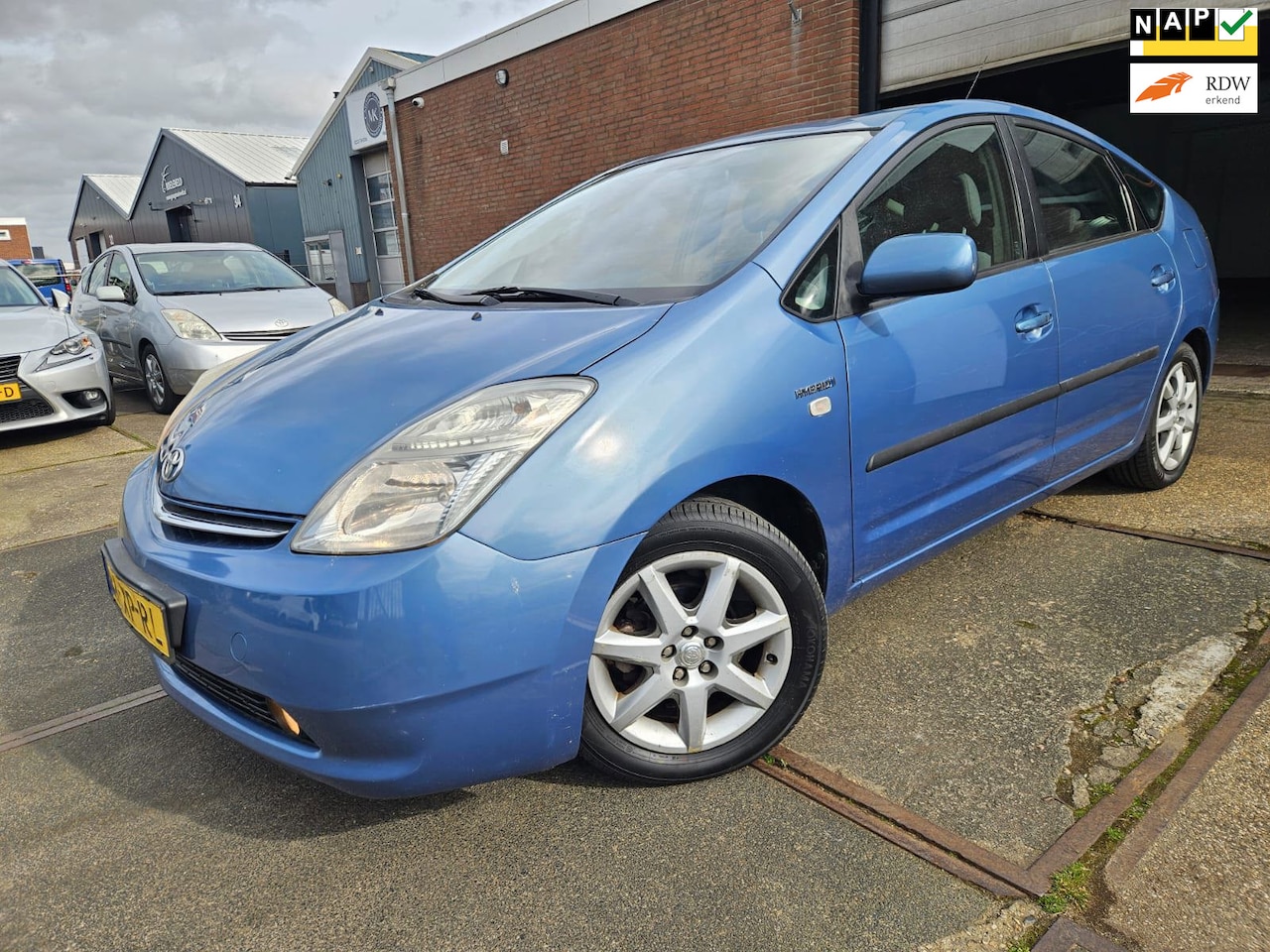 Toyota Prius - 1.5 VVT-i Tech Edition GARANTIE - AutoWereld.nl