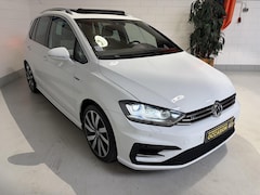Volkswagen Golf Sportsvan - 1.4 TSI 150pk BMT 5D DSG R-Line, Pano, Led, Trekhaak