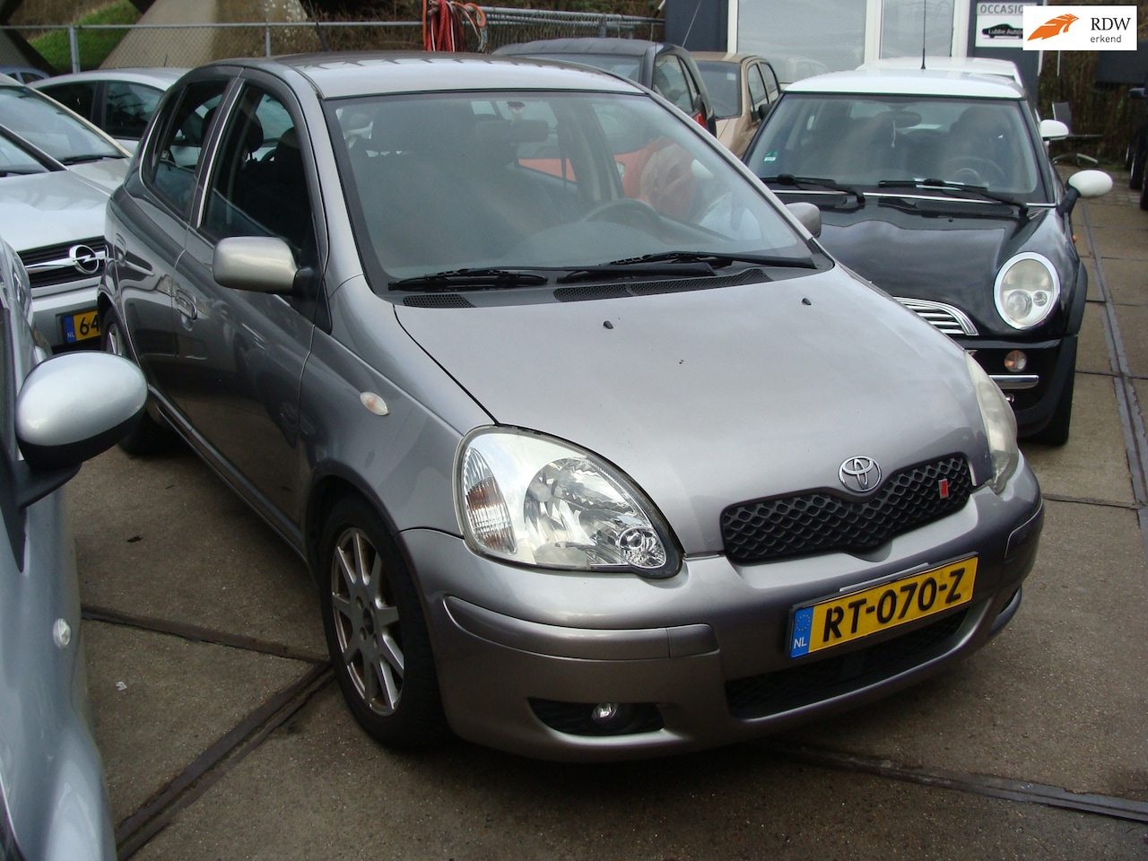 Toyota Yaris - 1.3 VVT-i Terra 5drs airco elek pak nap apk - AutoWereld.nl