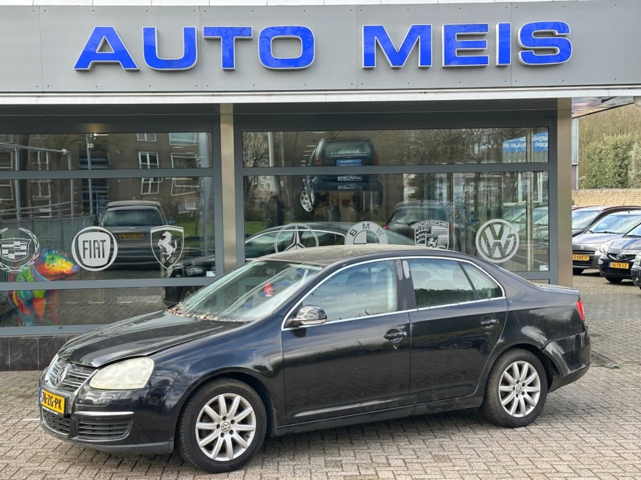 Volkswagen Jetta - 2.0 FSI Sportline Business (SCHADE) Zo meenemen! - AutoWereld.nl