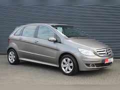 Mercedes-Benz B-klasse - B-Klasse B200 NAVIGATIE-TREKHAAK