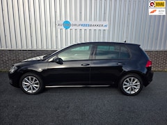 Volkswagen Golf - 1.4 TSI / Trekhaak / Pano / Stoelverwarming / Navi