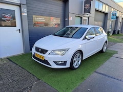 SEAT Leon - 1.8 TSI FR Business 180PK Xenon Clima Cruise PDC