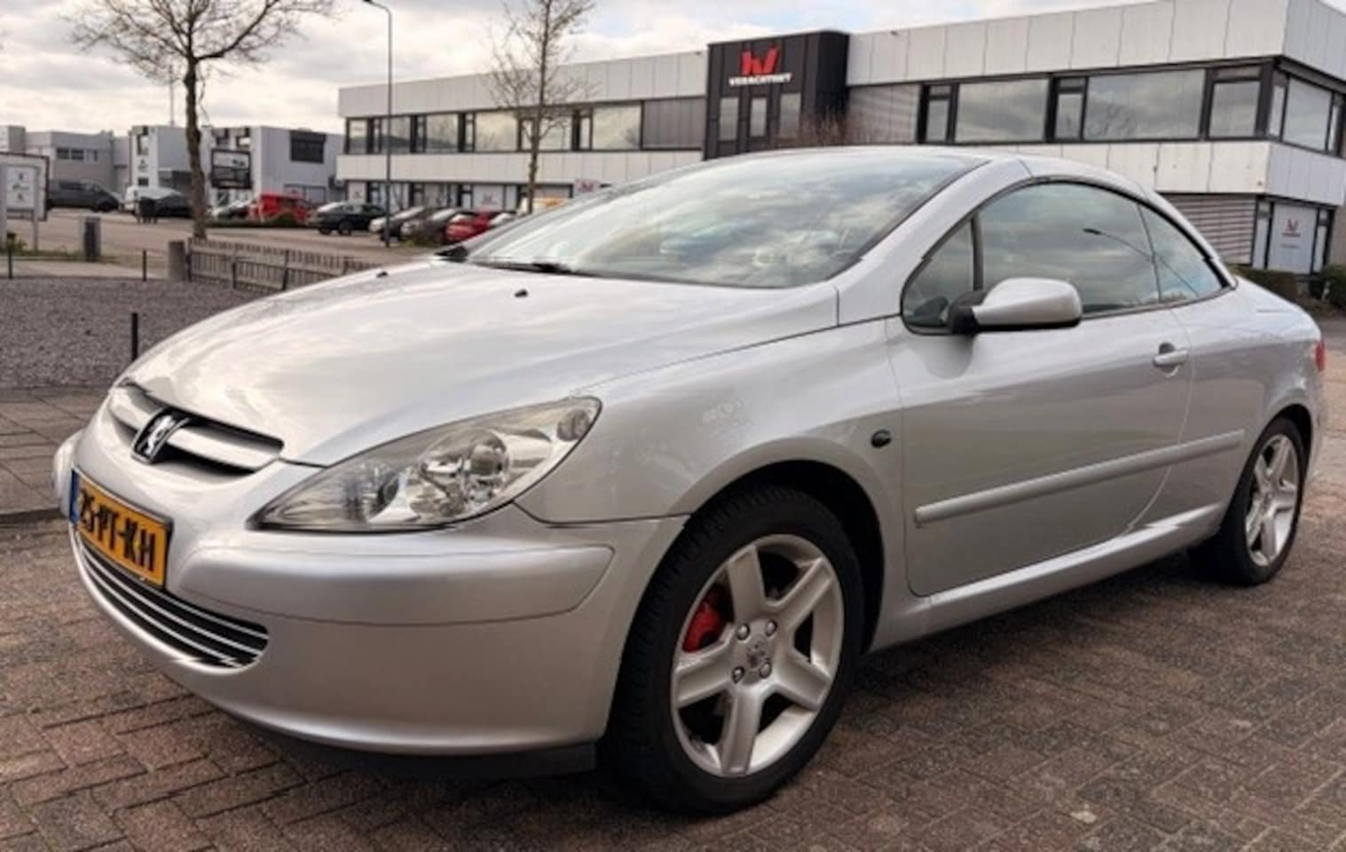 Peugeot 307 CC - 1.6-16V Elektrisch dak, stoelverwarming APK gek. 03-2027 - AutoWereld.nl