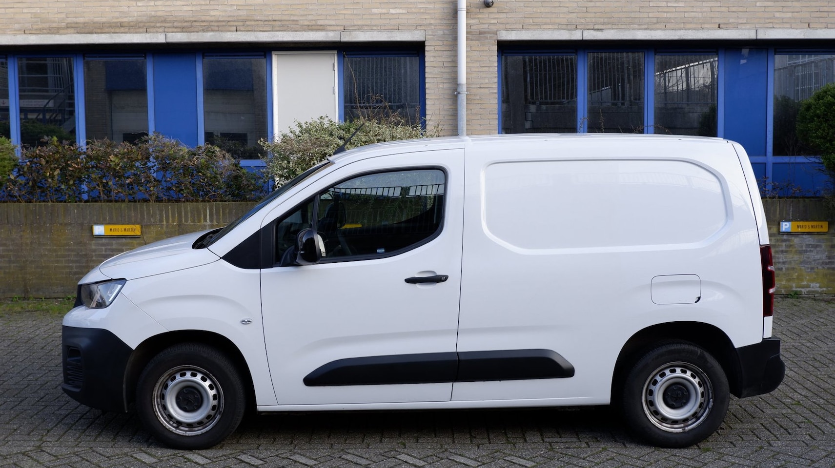 Peugeot Partner - 1.5 BlueHDi 100 S & S L1 excl. BTW - AutoWereld.nl