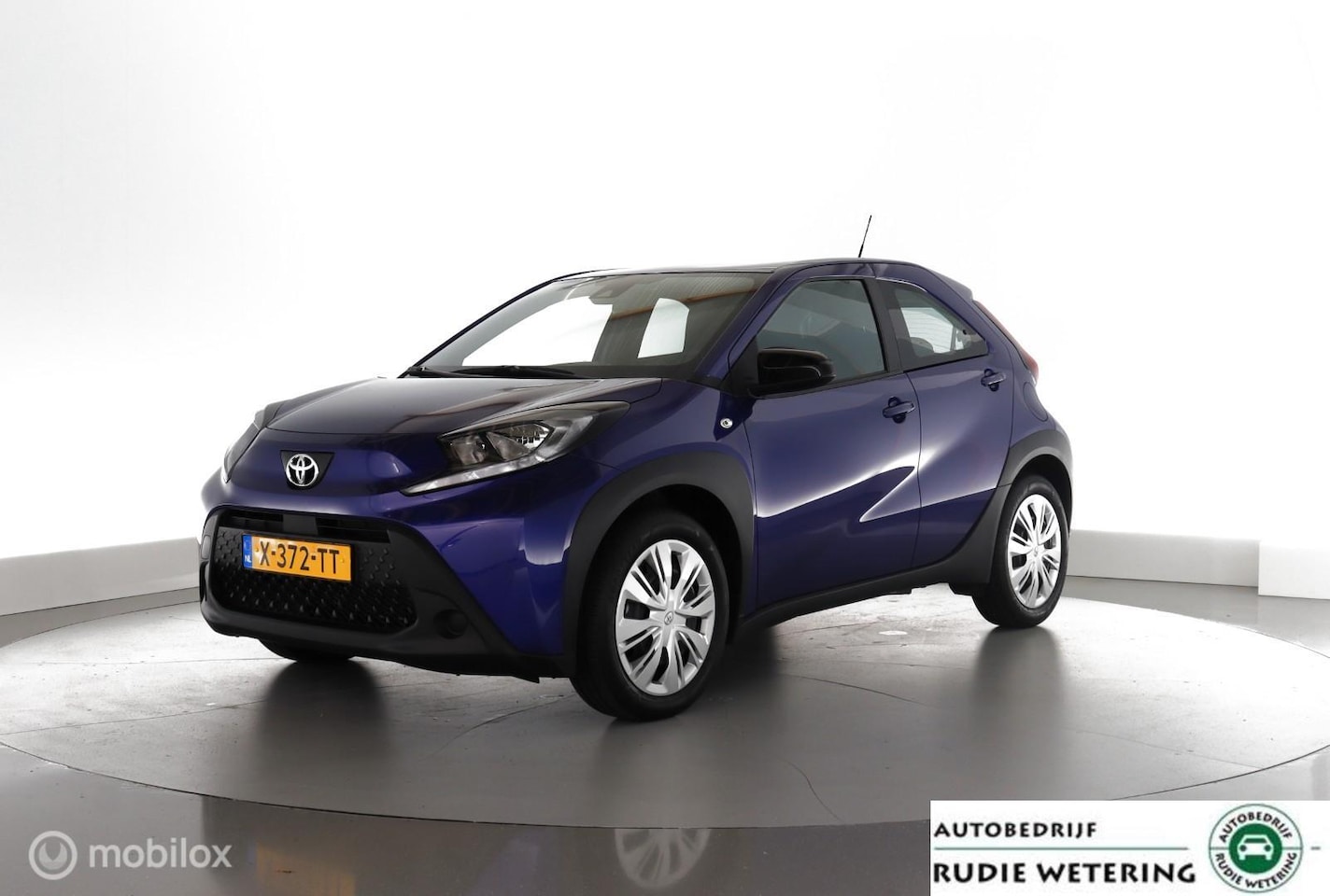 Toyota Aygo X - 1.0 VVT-i MT Play NLauto|cam|dab|applecarplay|acc - AutoWereld.nl
