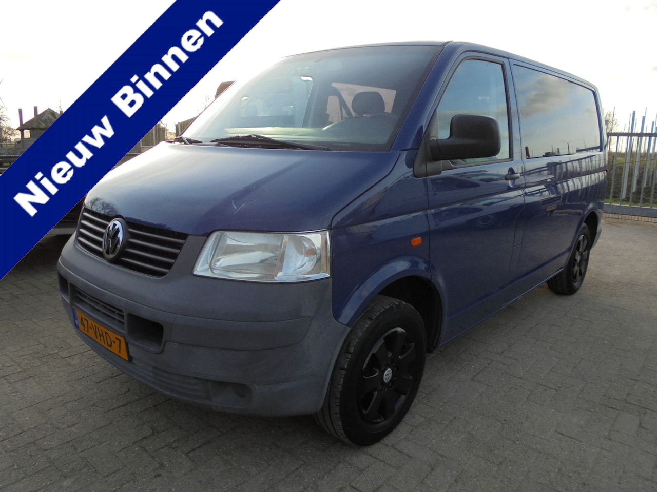 Volkswagen Transporter - 2.5 TDI 60 Jahre Edition Automaat **ROLSTOELBUS**AIRCO**STANDKACHEL** - AutoWereld.nl