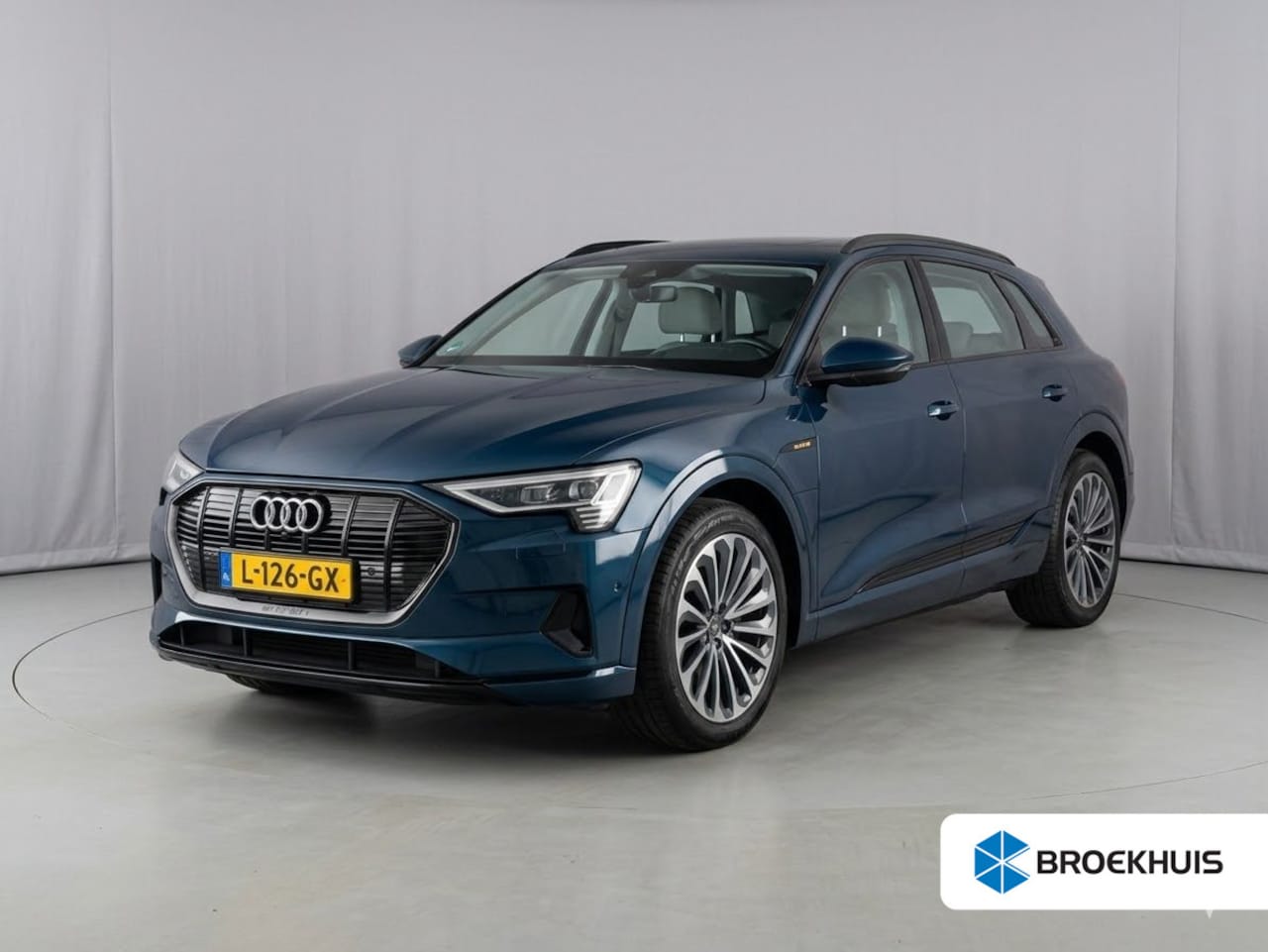 Audi e-tron - 55 quattro Business edition Plus 95 kWh | Valcona Leder | Panoramadak | Top view 360 Camer - AutoWereld.nl