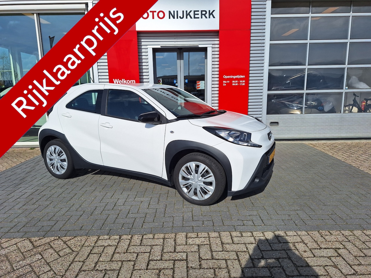 Toyota Aygo X - 1.0 VVT-i MT play 1.0 VVT-i MT Play - AutoWereld.nl