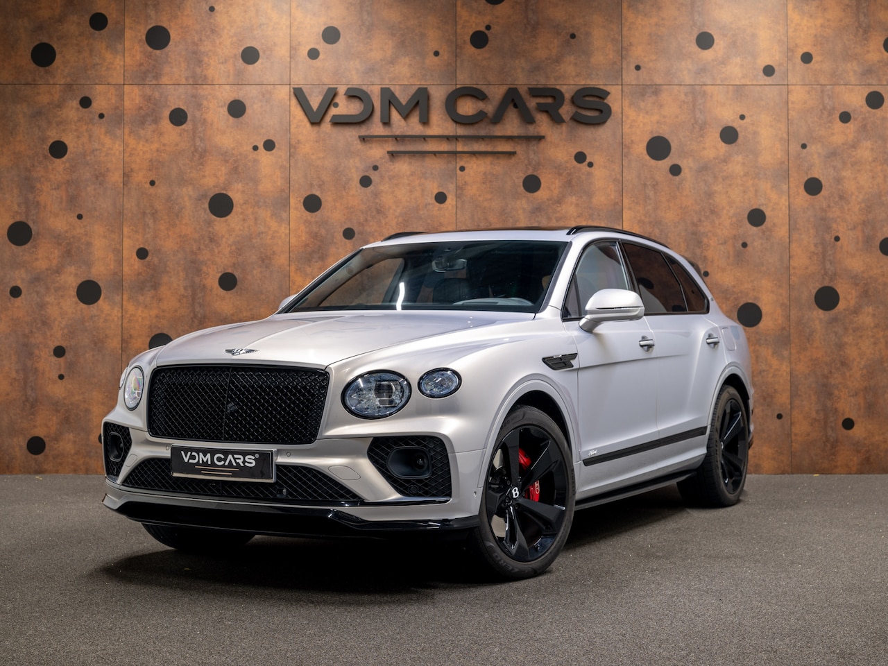 Bentley Bentayga - 3.0 V6 Hybrid | First Edition | NAIM | Styling Spec | Massage | - AutoWereld.nl