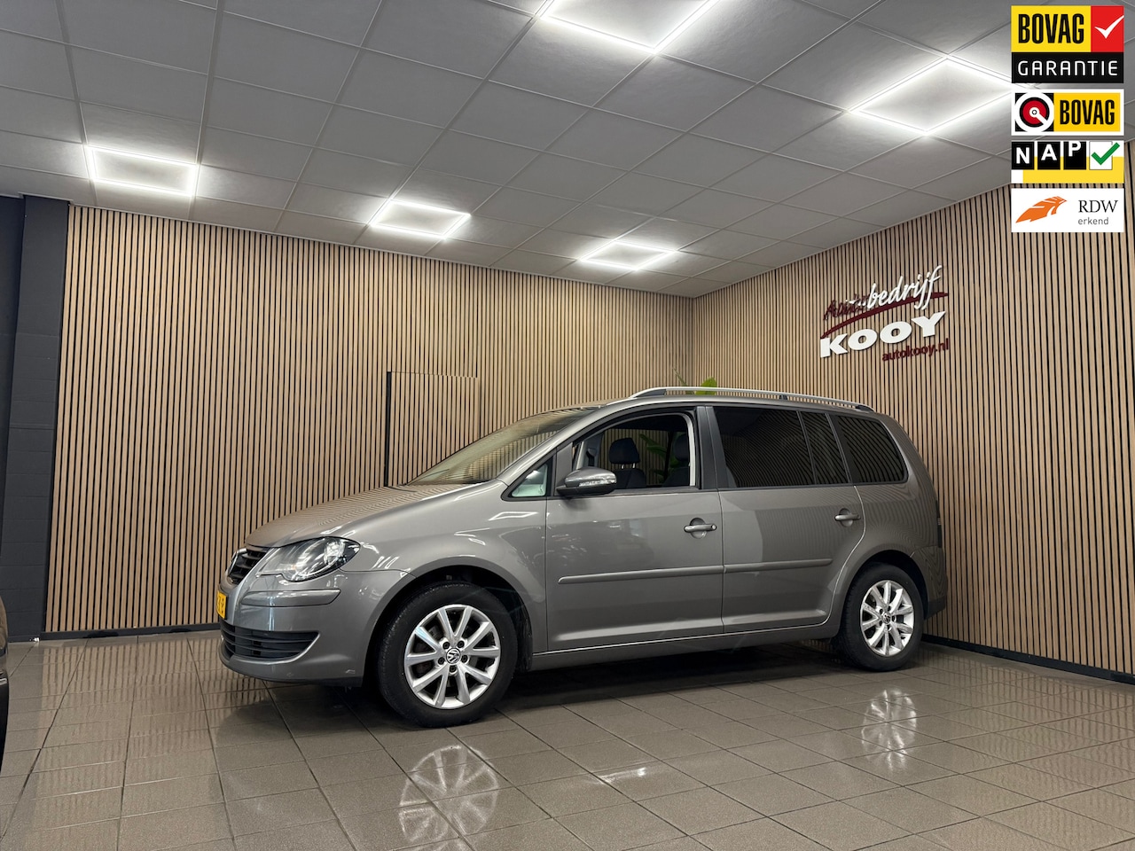 Volkswagen Touran - 1.4 TSI Comfortline * 1e Eig / Trekhaak / Cruise control / LM Velgen / NL Auto * - AutoWereld.nl