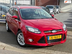 Ford Focus Wagon - 1.0 EcoBoost Titanium | NWE D-Riem | Half Leder | Stoelverwarming | Navigatie |