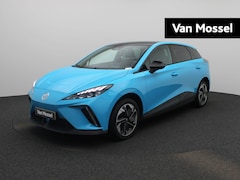 MG MG4 - 64 kWh 204Pk Luxury | Navigatie | Apple & Android Carplay | 360 Camera | Parkeersensoren V