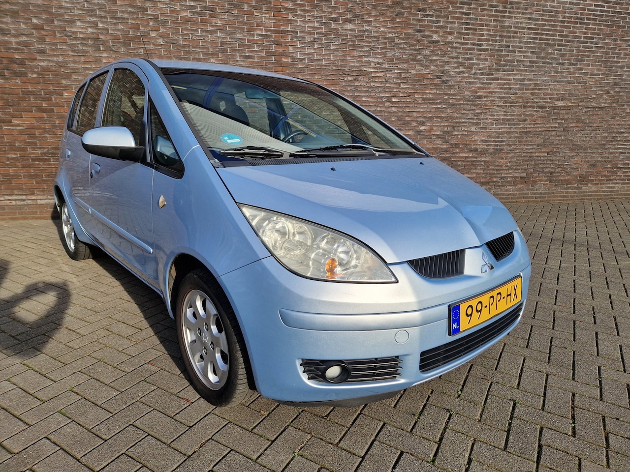 Mitsubishi Colt - 1.3 Inform Cool 5 deurs airco APK 04-2027 - AutoWereld.nl