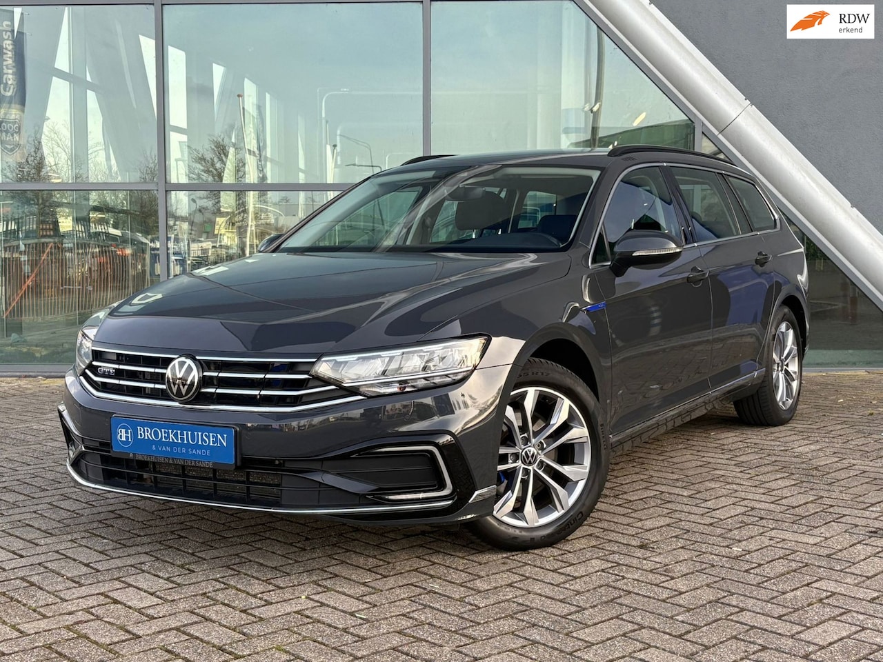 Volkswagen Passat Variant - 1.4 TSI PHEV GTE Business 218pk Elekt Trekhaak / Camera / Navigatie - AutoWereld.nl