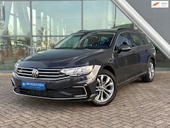 Volkswagen Passat Variant - 1.4 TSI PHEV GTE Business 218pk Elekt Trekhaak / Camera / Navigatie