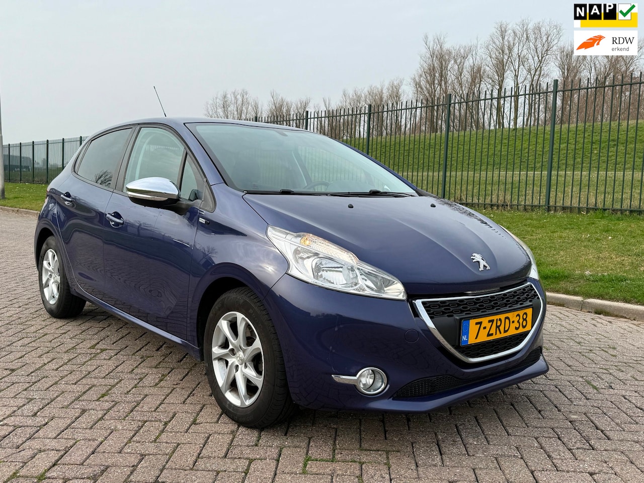 Peugeot 208 - 1.2 PureTech Style 1.2 PureTech Style - AutoWereld.nl