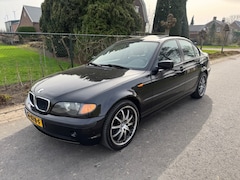 BMW 3-serie - 318i Special Edition AIRCO / SCHUIFDAK / APK 08-2026