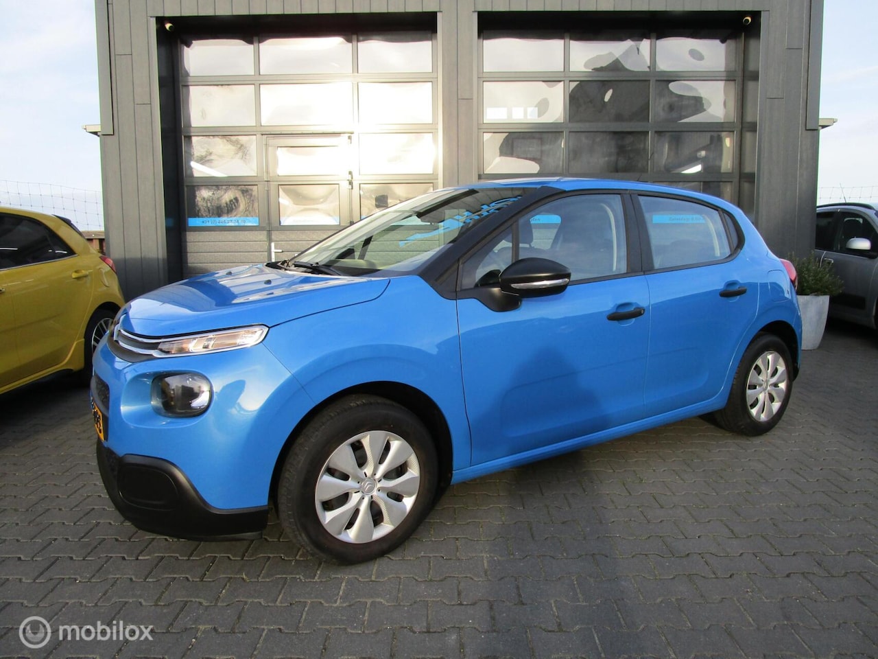 Citroën C3 - 1.2 PureTech Feel 93dkm! Airco Trekhaak Topstaat! - AutoWereld.nl