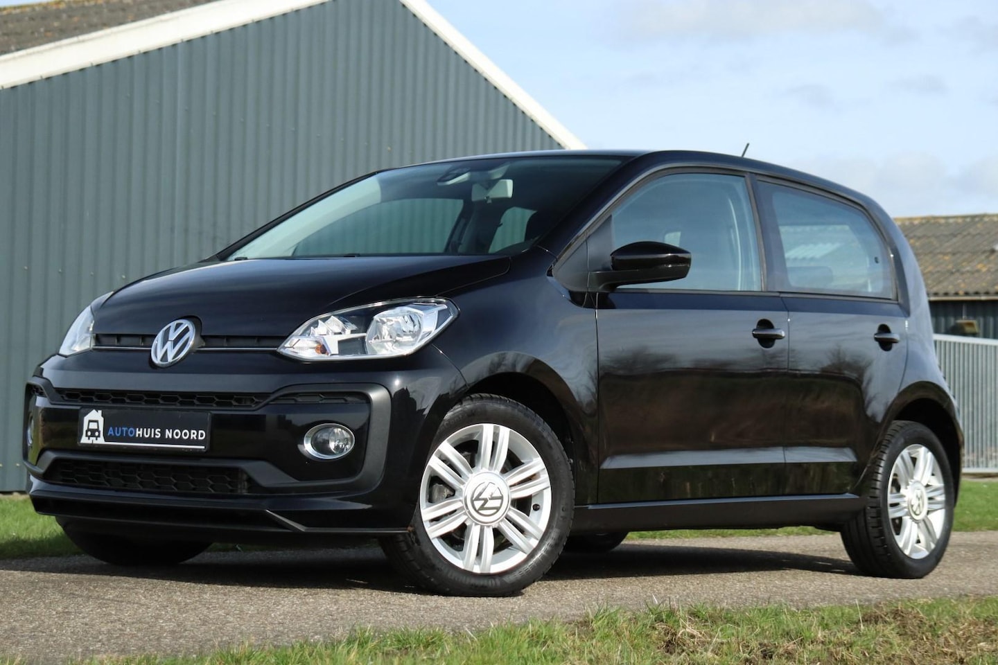 Volkswagen Up! - High UP! 1.0 TSI / 90PK! / Vol Opties! / Camera / Cruise / Clima / 15"! - AutoWereld.nl
