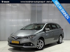 Toyota Auris Touring Sports - 1.8 Hybrid Aspiration | All season banden | Trekhaak met afneembare kogel | Dealer onderho