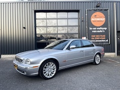 Jaguar XJ - 3.5 V8 Executive AIRCO|LEER|ORIGINEEL NL|CRUISE CONTROL|XENON