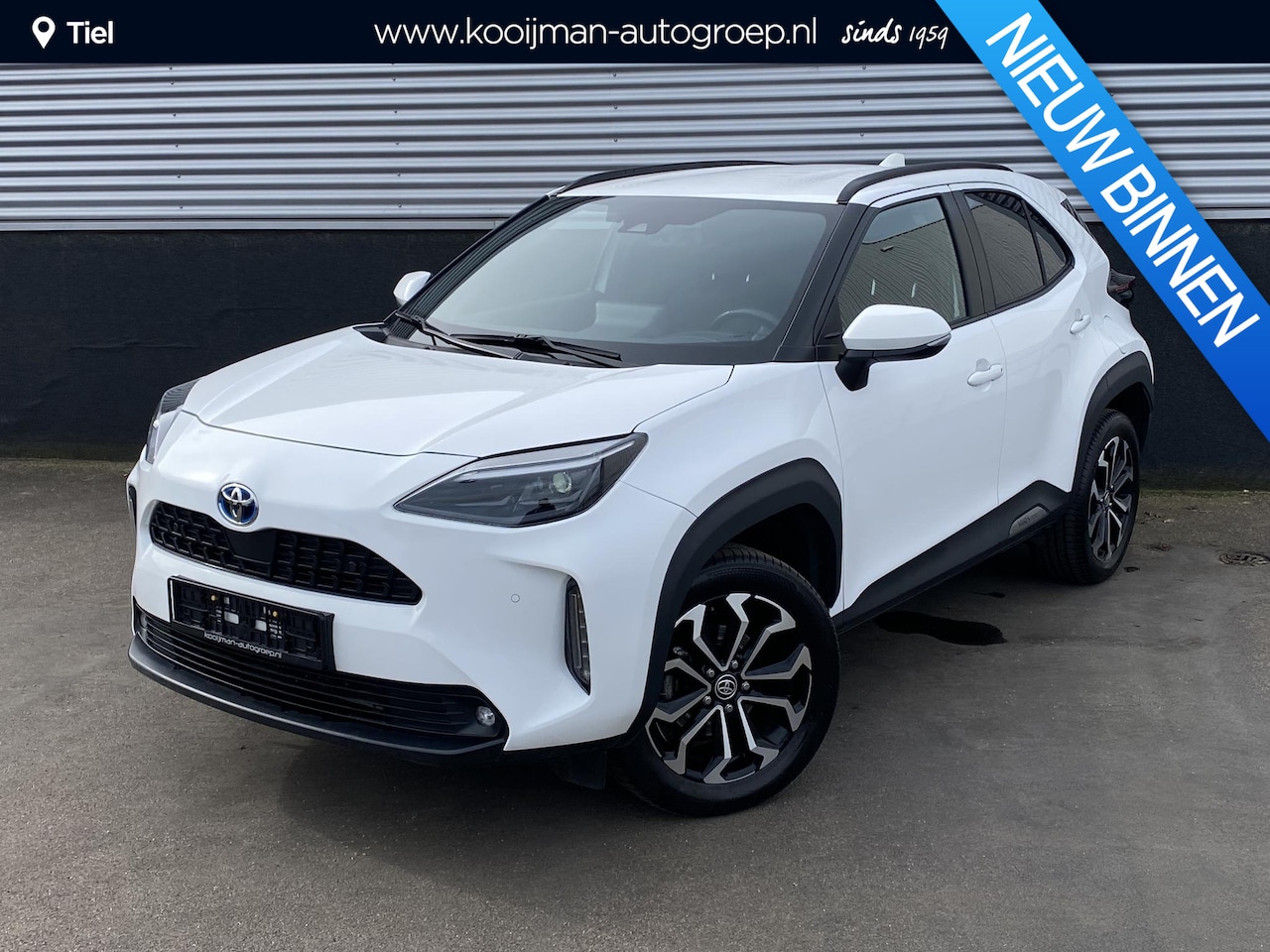 Toyota Yaris Cross - 1.5 Hybrid Explore Plus AWD Dodehoekdetectie, Stoelverwarming, Parkeersensoren voor + acht - AutoWereld.nl