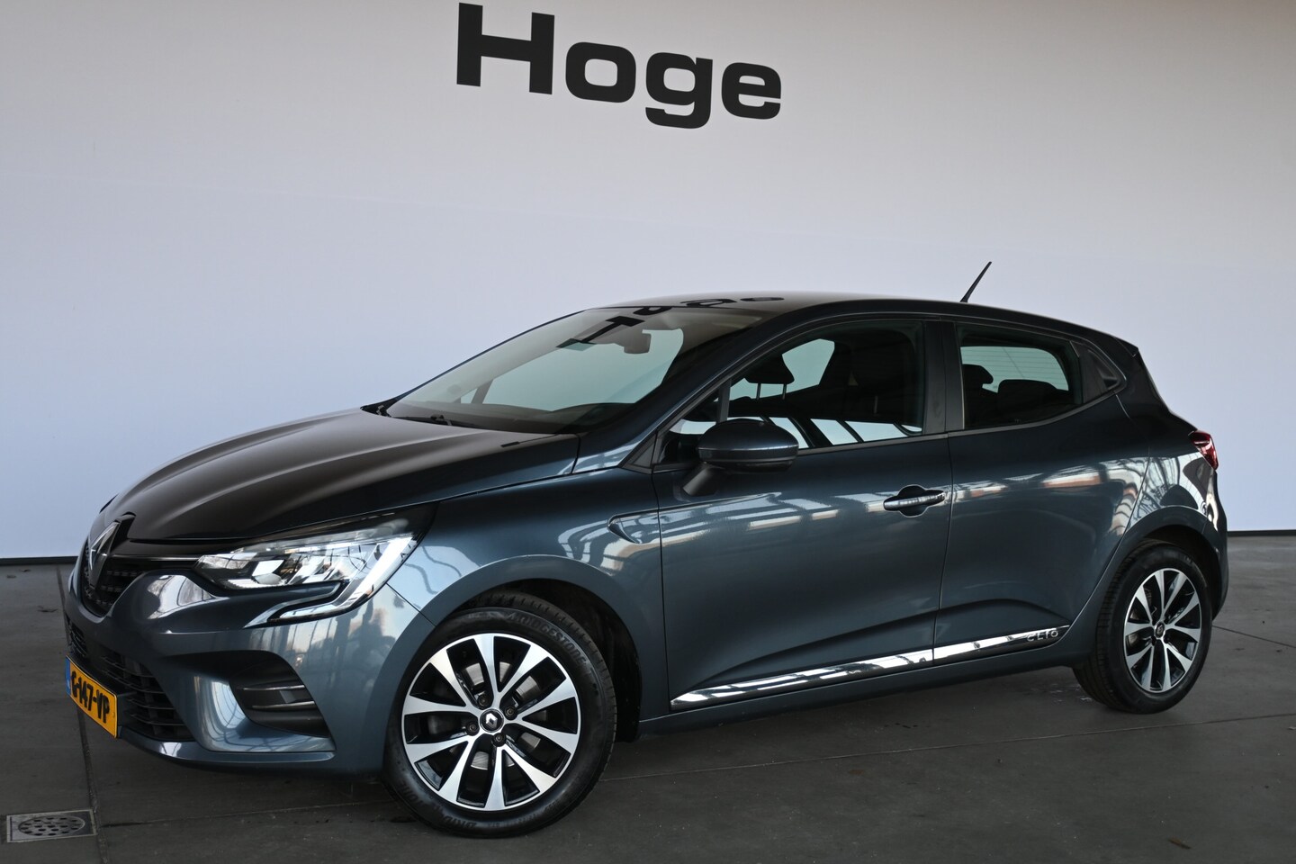 Renault Clio - 1.5 dCi Zen Clima Carplay Cruise Control LED Dealer Onderhouden! Inruil Mogelijk! - AutoWereld.nl