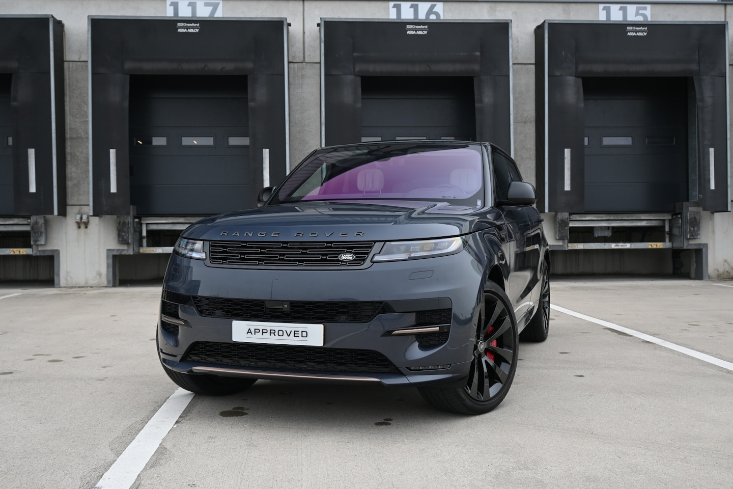 Land Rover Range Rover Sport - 4.4 P530 First Edition - AutoWereld.nl