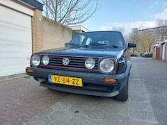 Volkswagen Golf - 1.3 Madison