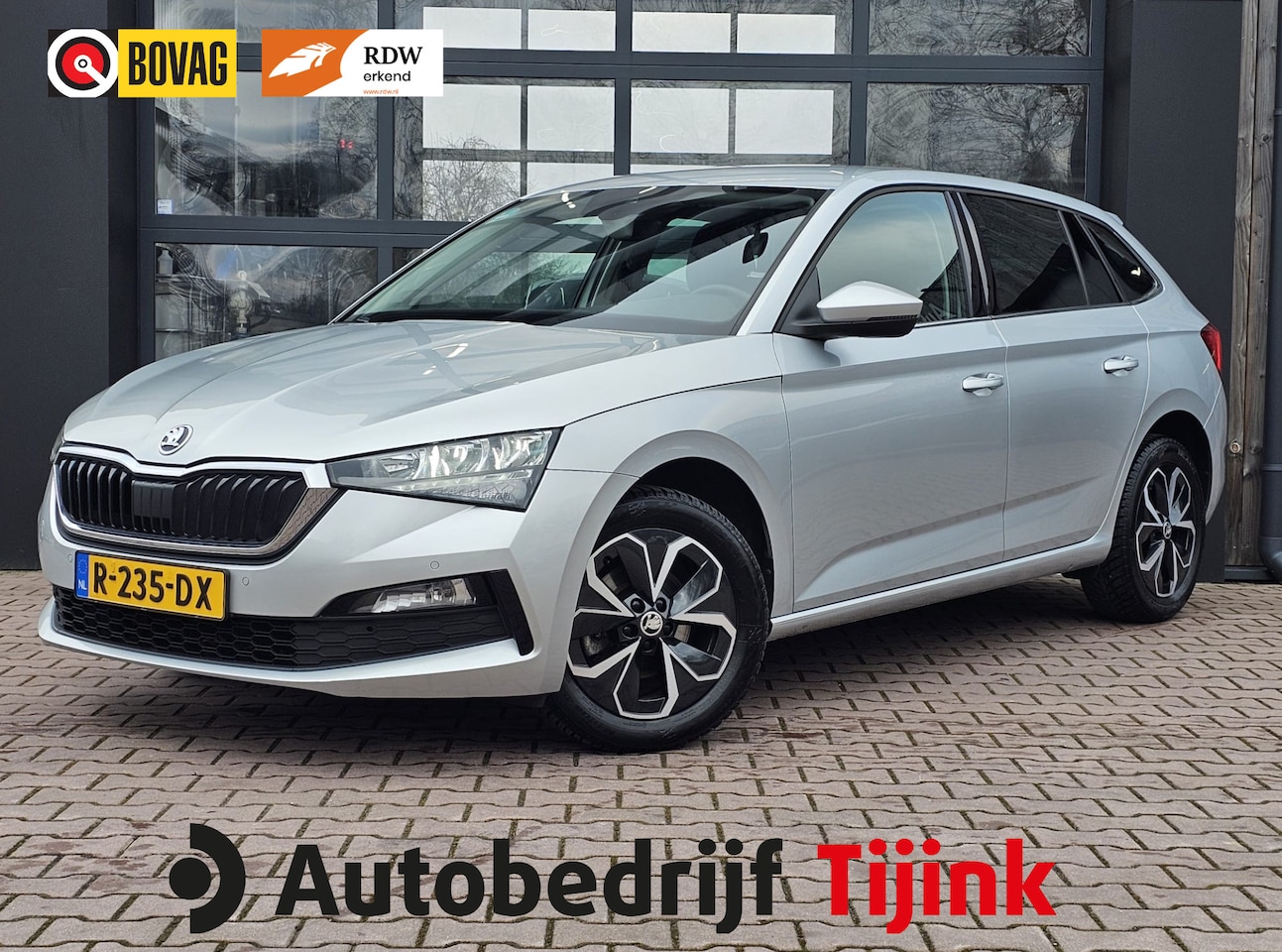 Skoda Scala - 1.5 TSI Ambition Business | Automaat | Climatronic | App-connect | Stoelverwarming | Camer - AutoWereld.nl