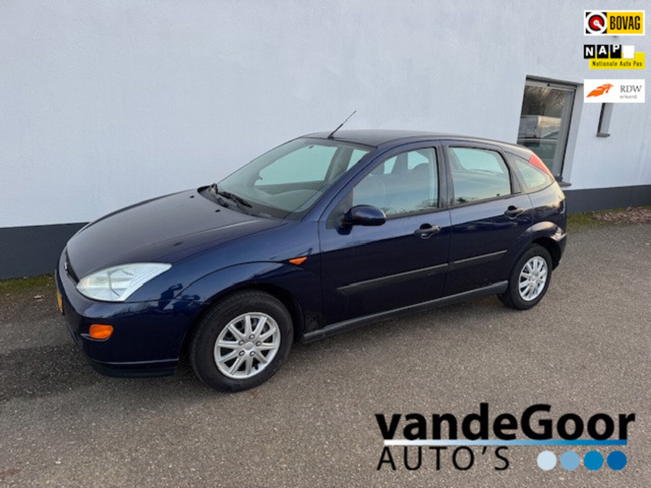 Ford Focus - 1.4-16V Trend 1.4-16V Trend, '01, 5-drs, apk 04-27 en nwe. distributie, airco ! - AutoWereld.nl
