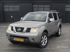 Nissan Pathfinder - 2.5 dCi 4X4 * MOTORSTORING